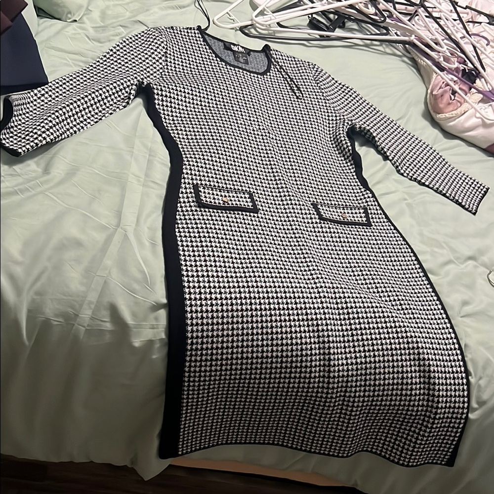 DKNY Black and White Cuffed Sleeve Sheath Dress